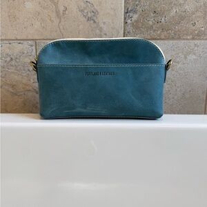 Portland Leather Eclipse crossbody in Aqua